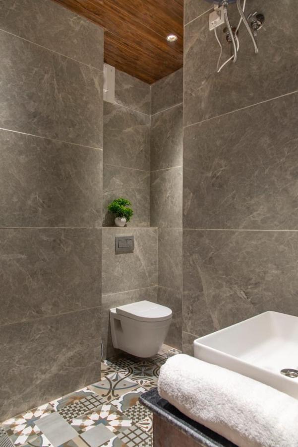 Hills Accomodation Касаули Екстериор снимка